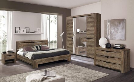 Тумба 33.19 Лючия, Кейптаун 