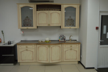 Кухня на заказ Бежевая классика  