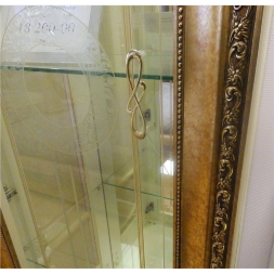 Витрина 3-х дверная Версаль, Слоновая кость