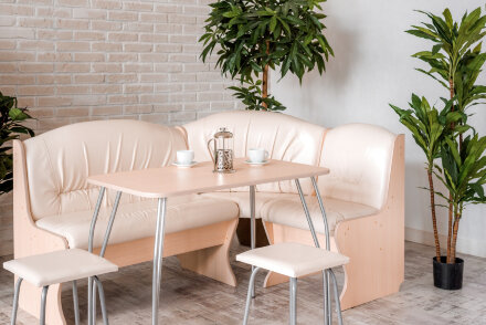 Стол обеденный на металлическом основании, дуб млечный 