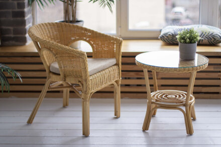 Стол журнальный 02/08 с накладкой из стекла 